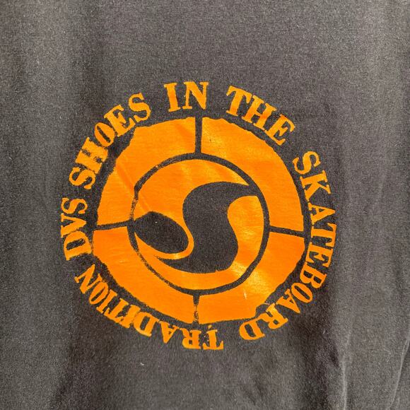 Vintage DVS Shoe Company Shirt Size XL Brown Short Sleeve Skateboarding Y2K - Picture 4 of 6